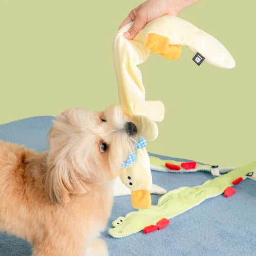 LONG LONG TUG TOY