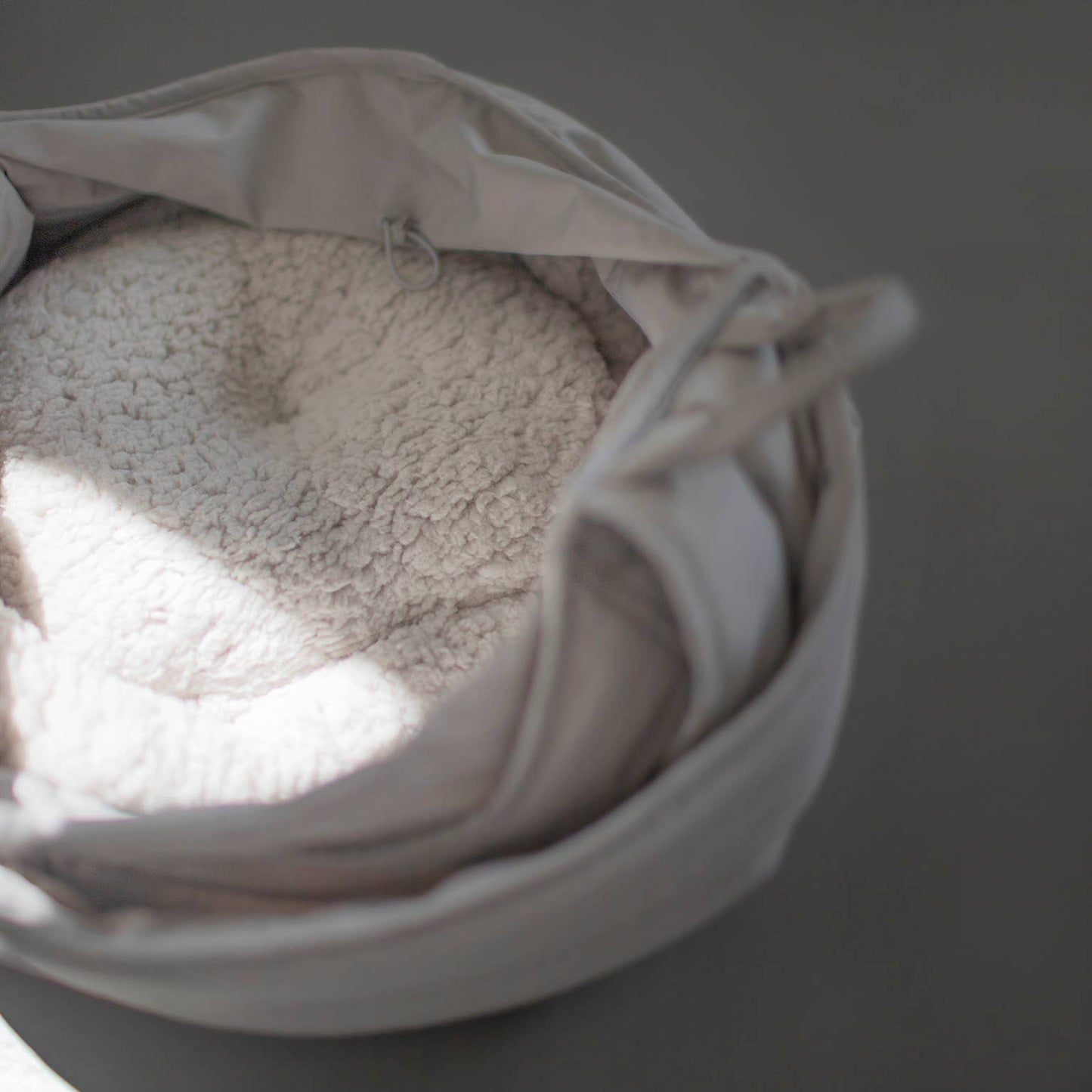 Lambwolf Collective - OLLA | Petite Pet Carrycot