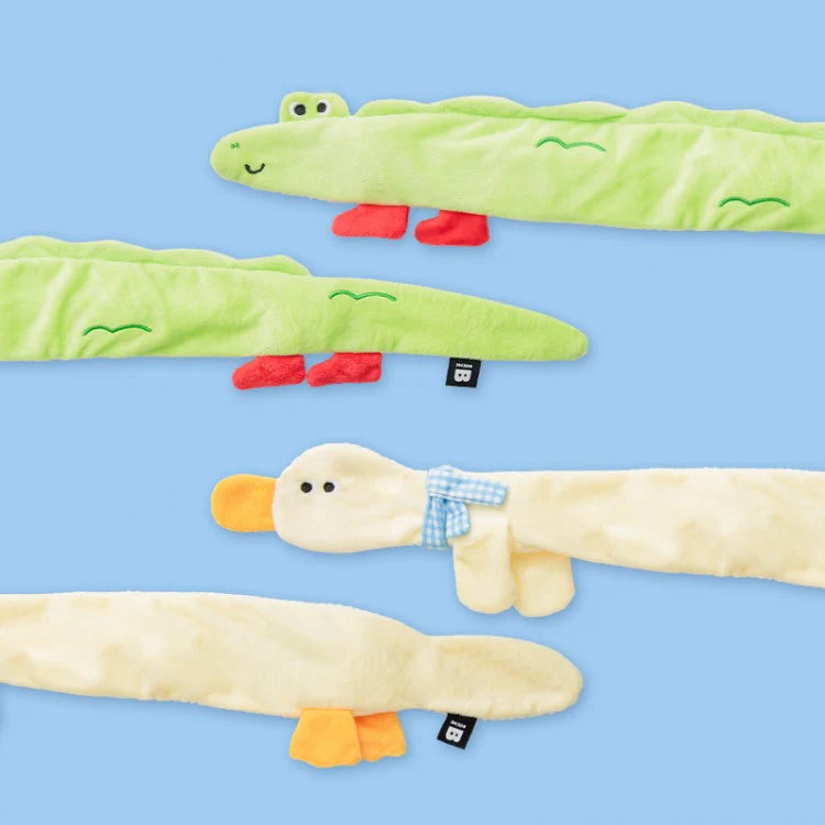 LONG LONG TUG TOY